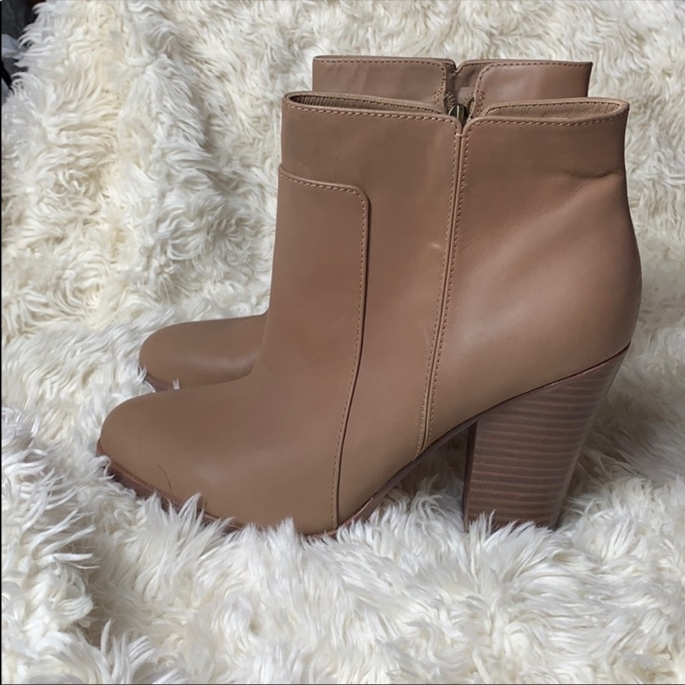 Pour La Victoire Boots-“ROCKER” booties -tan-NWOT-Great & Sexy - Picture 7 of 15